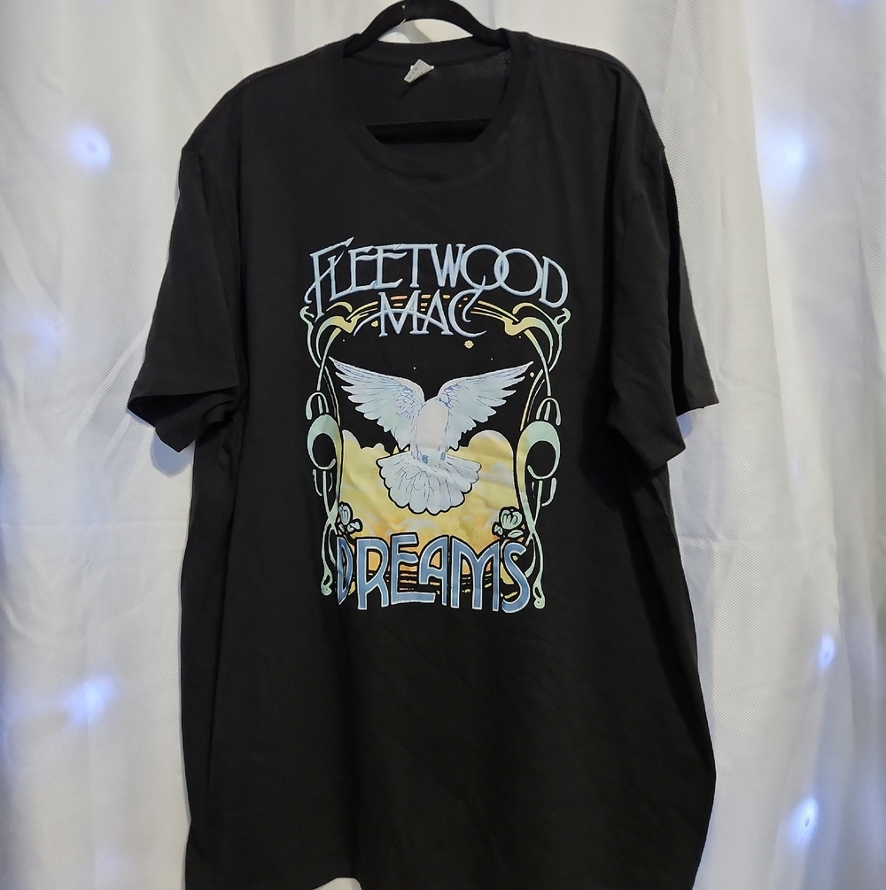 Fleetwood Mac 'Dreams' Graphic Tee - Black